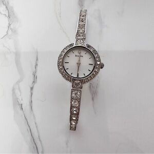 Bulova 96L209 Silver Tone Swarovski Crystals Mother of Pearl Dial Womens Watch